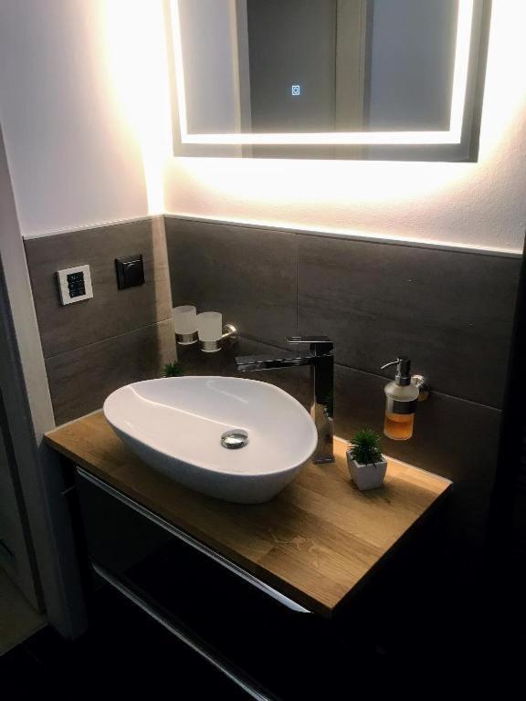 Salzhausblick Business Apartments - Zentrale Lage Am Salzhaus - Mwst-Rechnung Verfuegbar Zittau Luaran gambar