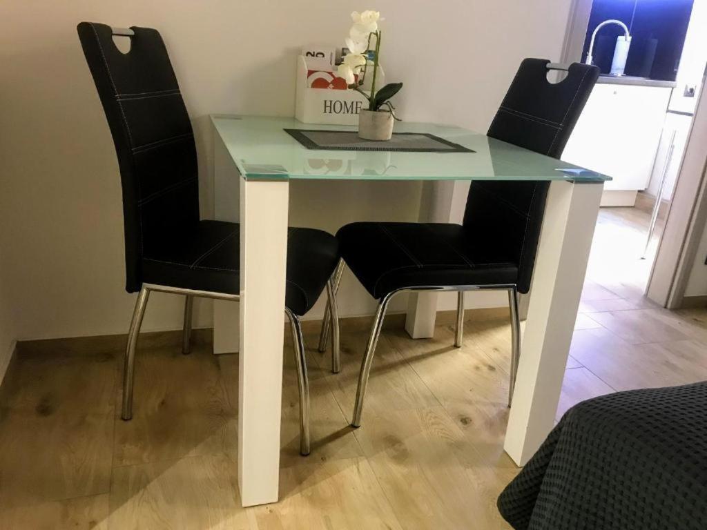 Salzhausblick Business Apartments - Zentrale Lage Am Salzhaus - Mwst-Rechnung Verfuegbar Zittau Luaran gambar